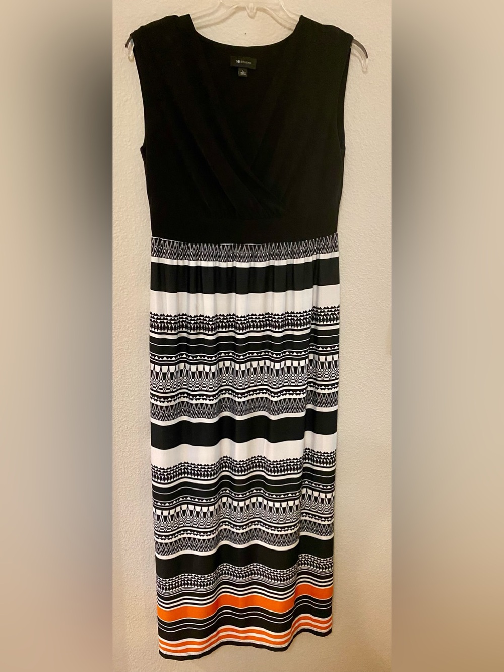 AB Studio Black & White Maxi Dress with Orange Accent - Size Large - EUC